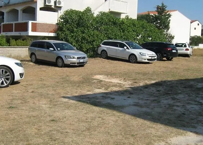 12169d * Povljana