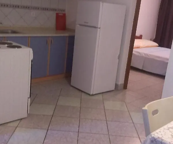 12169d Apartment Povljana